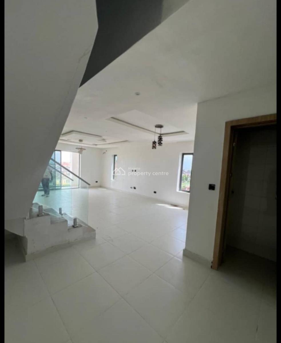 3-bedroom Maisonette Penthouse, Lekki Phase 1, Lekki, Lagos, House for Rent