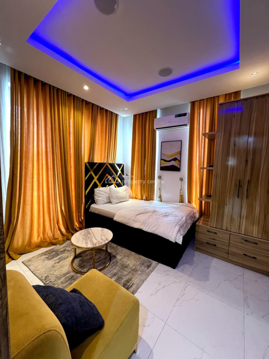 2 Bedrooms Flat on The First Floor - Governors Consent, Platinum Estate, Ikate Elegushi, Lekki, Lagos, Flat / Apartment for Sale