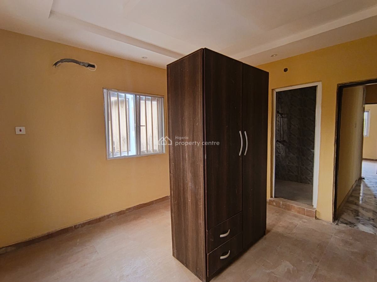 2 Bedroom Flat, Ginti Axis, Ikorodu, Lagos, Flat / Apartment for Rent
