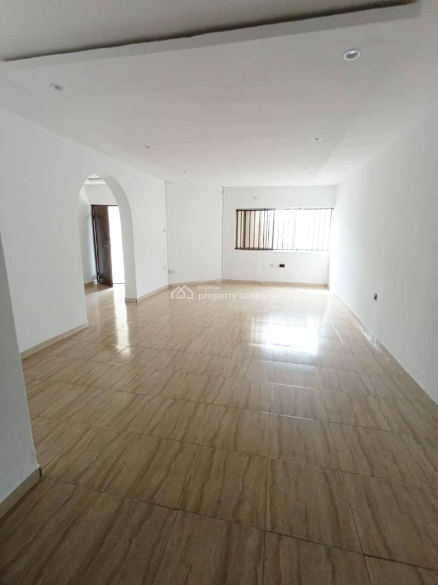 Lovely 3-bedroom Apartment with a Room Staff Quarter, Lekki Phase 1, Lekki, Lagos, Flat / Apartment for Rent