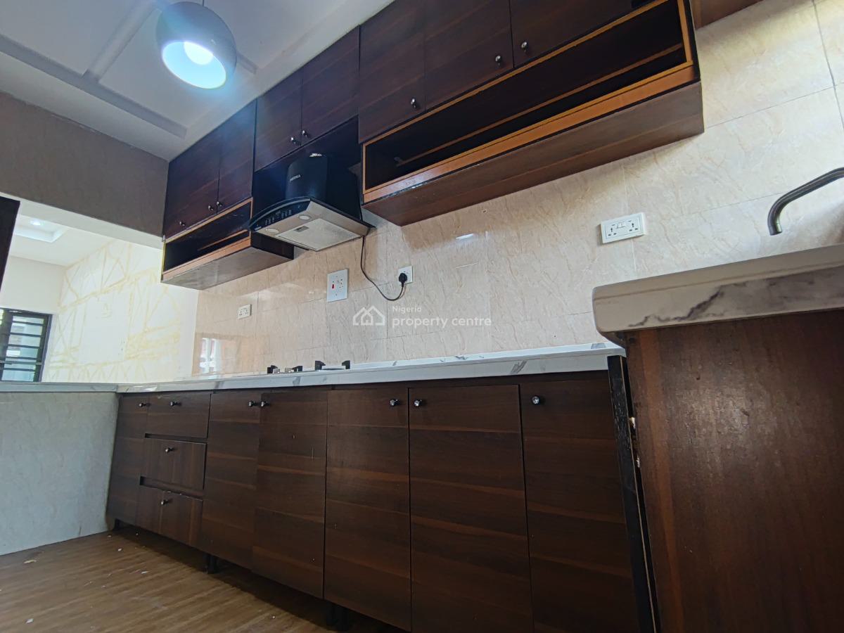 2 Bedroom Flat, Leadway Estate Erunwen, Ikorodu, Lagos, Flat / Apartment for Rent