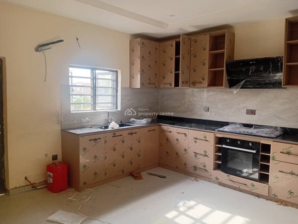 One Unit of Brand New 2 Bedroom Penthouse Apartment, Bashorun, Ibadan, Oyo, Flat / Apartment for Sale