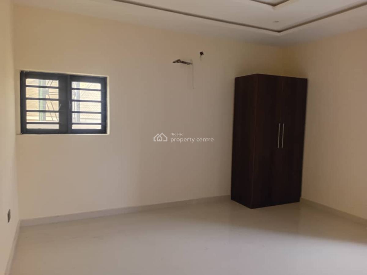 One Unit of Brand New 2 Bedroom Penthouse Apartment, Bashorun, Ibadan, Oyo, Flat / Apartment for Sale