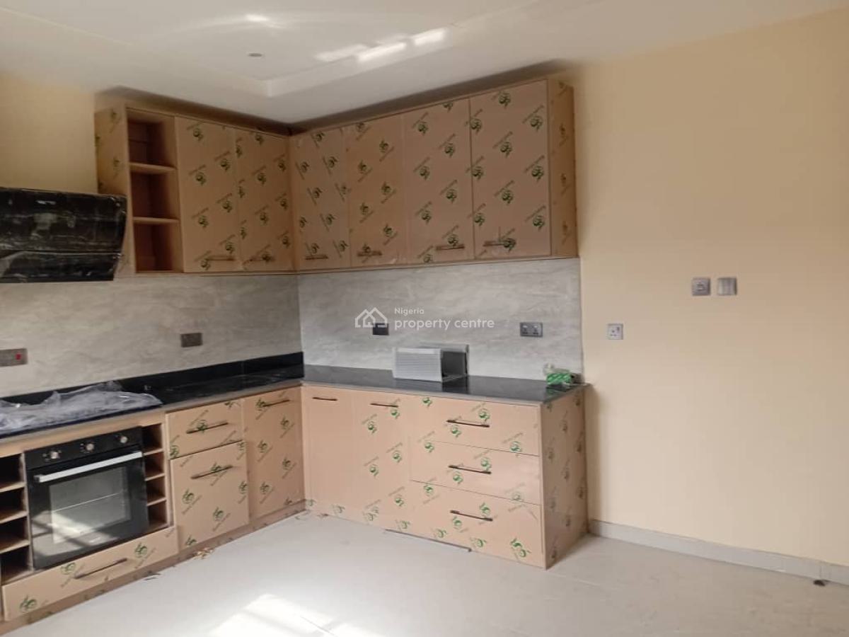 One Unit of Brand New 2 Bedroom Penthouse Apartment, Bashorun, Ibadan, Oyo, Flat / Apartment for Sale