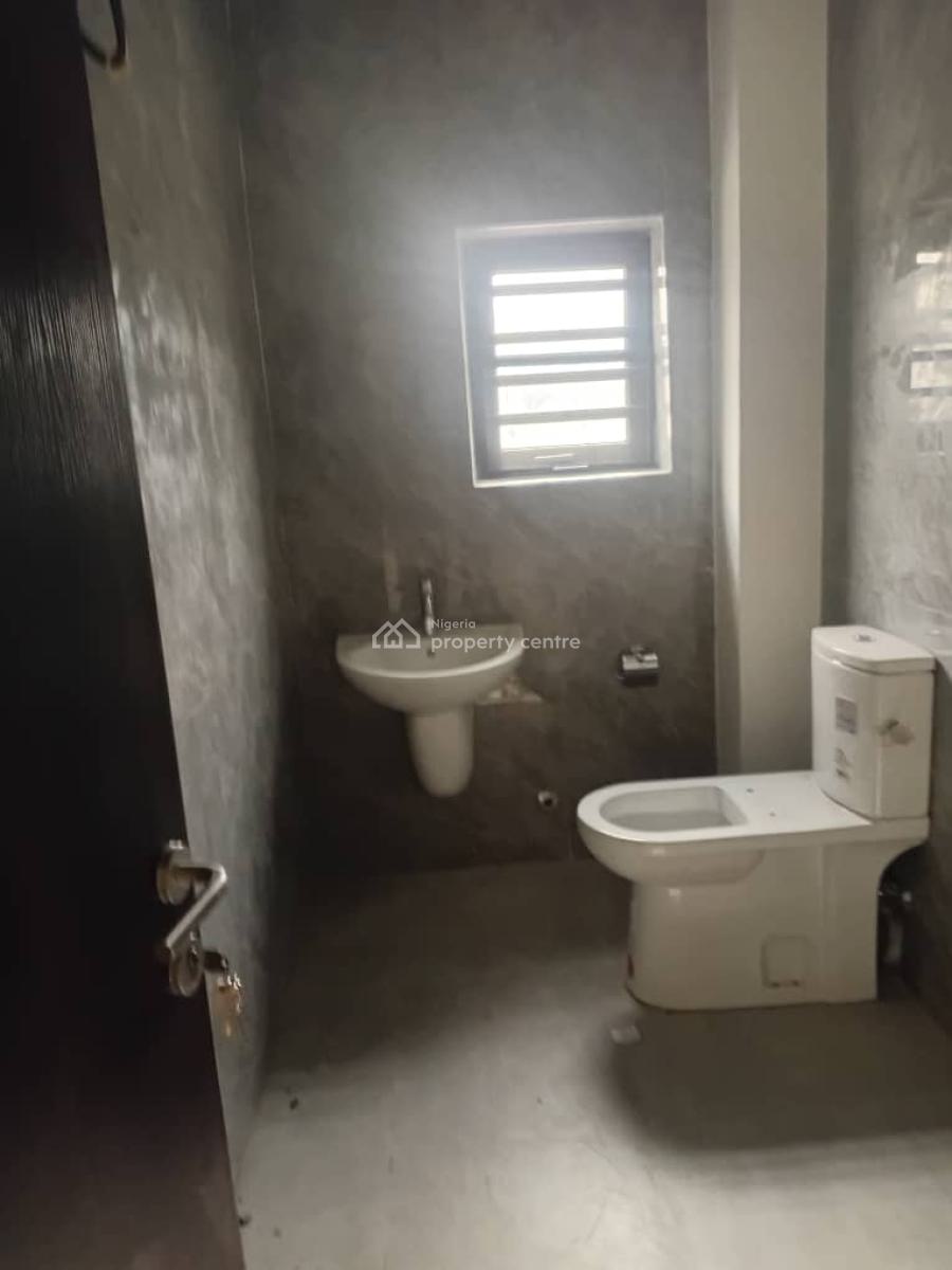 One Unit of Brand New 2 Bedroom Penthouse Apartment, Bashorun, Ibadan, Oyo, Flat / Apartment for Sale