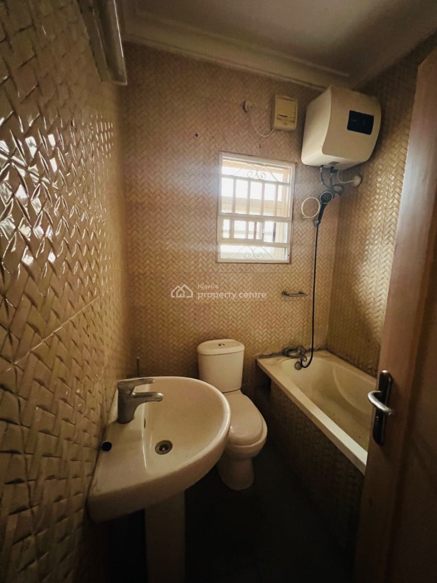 Exquisite 3 Bedroom Apartment with Bq, Chevron, Lekki, Lagos, Flat / Apartment for Rent