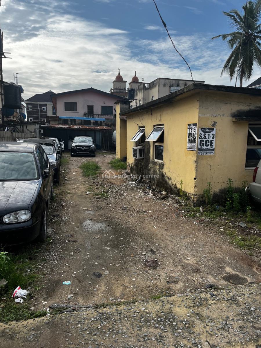 Old Bungalow on 700sqm Available, Randle, Surulere, Lagos, House for Sale