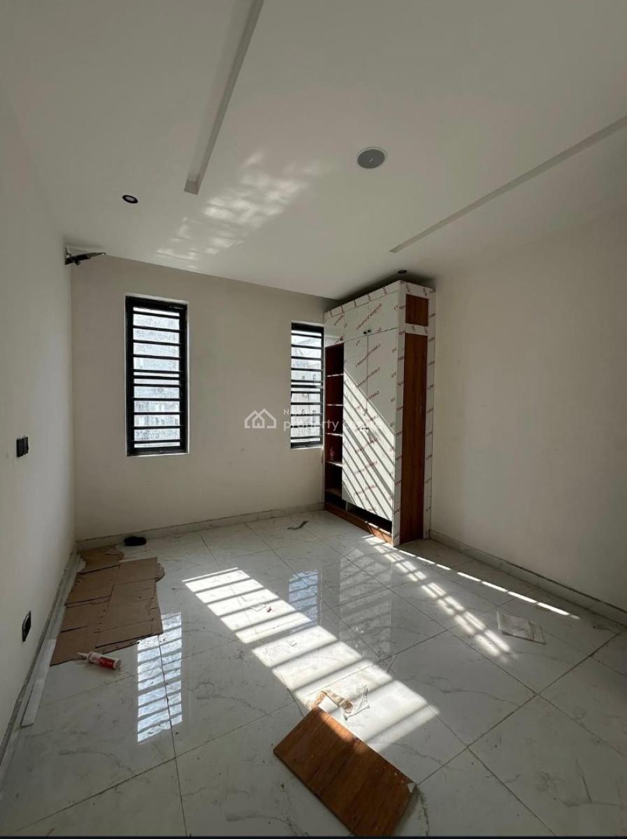 Fully Serviced Newly Built 3 Bedroom Apartment with Bq, Lekki Phase 1, Lekki, Lagos, Flat / Apartment for Rent