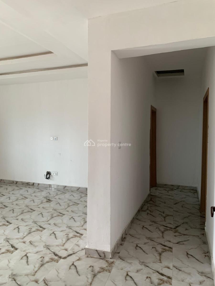 Executive Newly Built 2 Bedroom Apartments, Ilaje, Mobil Road, Ajah, Lagos, Flat / Apartment for Rent