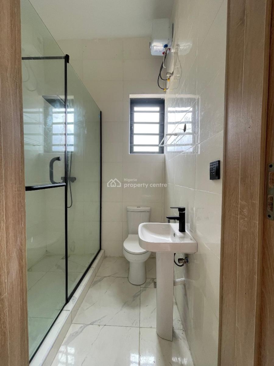 Beautiful 4 Bedrooms Terraced Duplex with Bq and Gym, Vgc, Lekki, Lagos, Terraced Duplex for Sale
