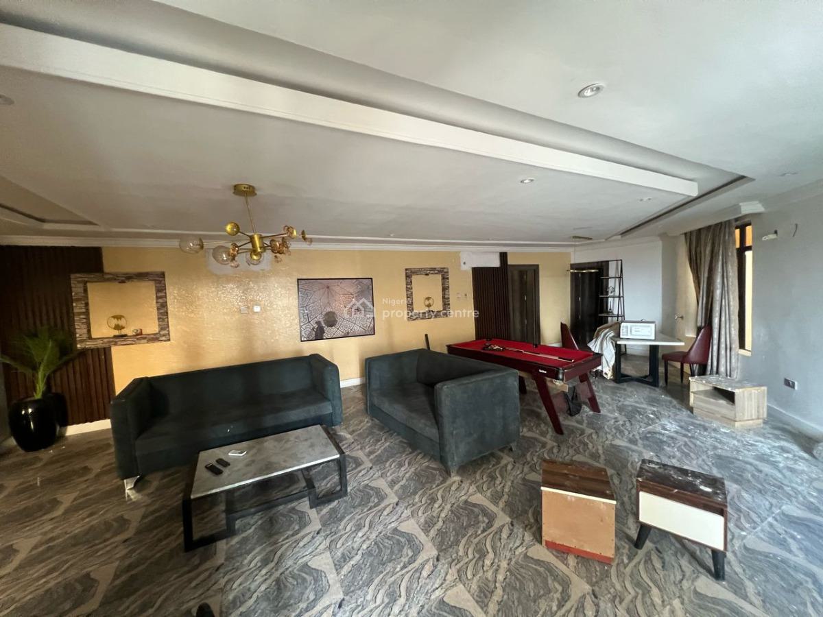 Spacious Serviced 3 Bedroom Apartment, Lekki Phase 1, Lekki, Lagos, Flat / Apartment for Rent