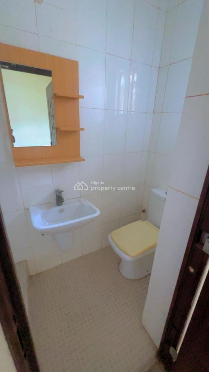 a Newly Renovated 3bedroom Apartment with  Bq, Sangotedo Ajah Lekki Lagos Nigeria, Sangotedo, Ajah, Lagos, Block of Flats for Sale