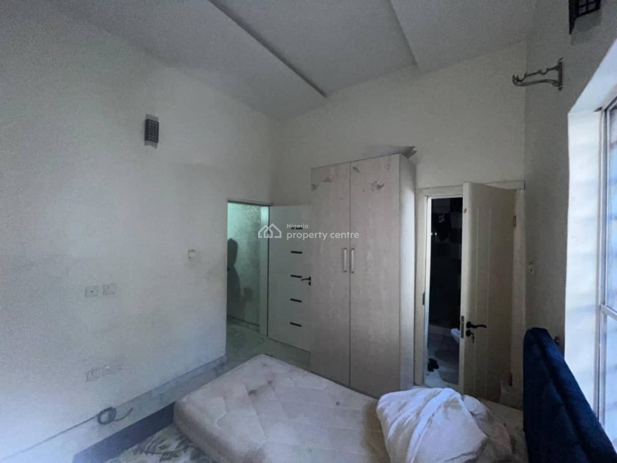 4-bedroom Semi Detached House with a Room Service Quarters, Saki Close, Osapa, Lekki, Lagos, Semi-detached Duplex for Sale