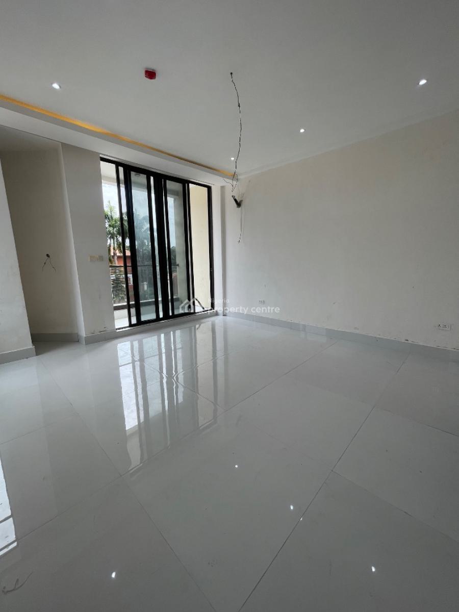 Beautiful 3 Bedroom Apartment, Lekki Phase 1, Lekki, Lagos, Flat / Apartment for Sale