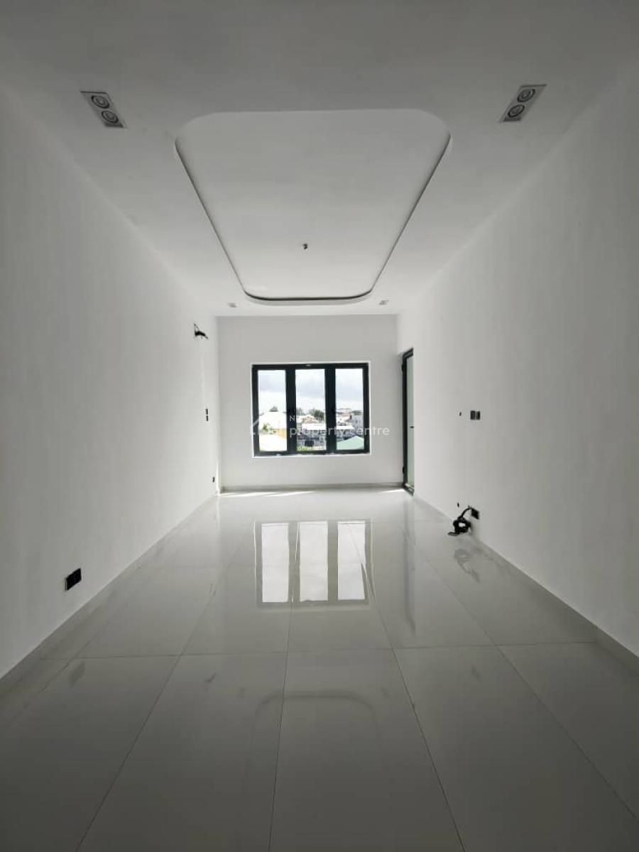 Luxurious Cozy 4 Bedroom Maisonette with Bq, Box Room, Office, Laundry, Lekki Phase 1, Lekki, Lagos, House for Sale
