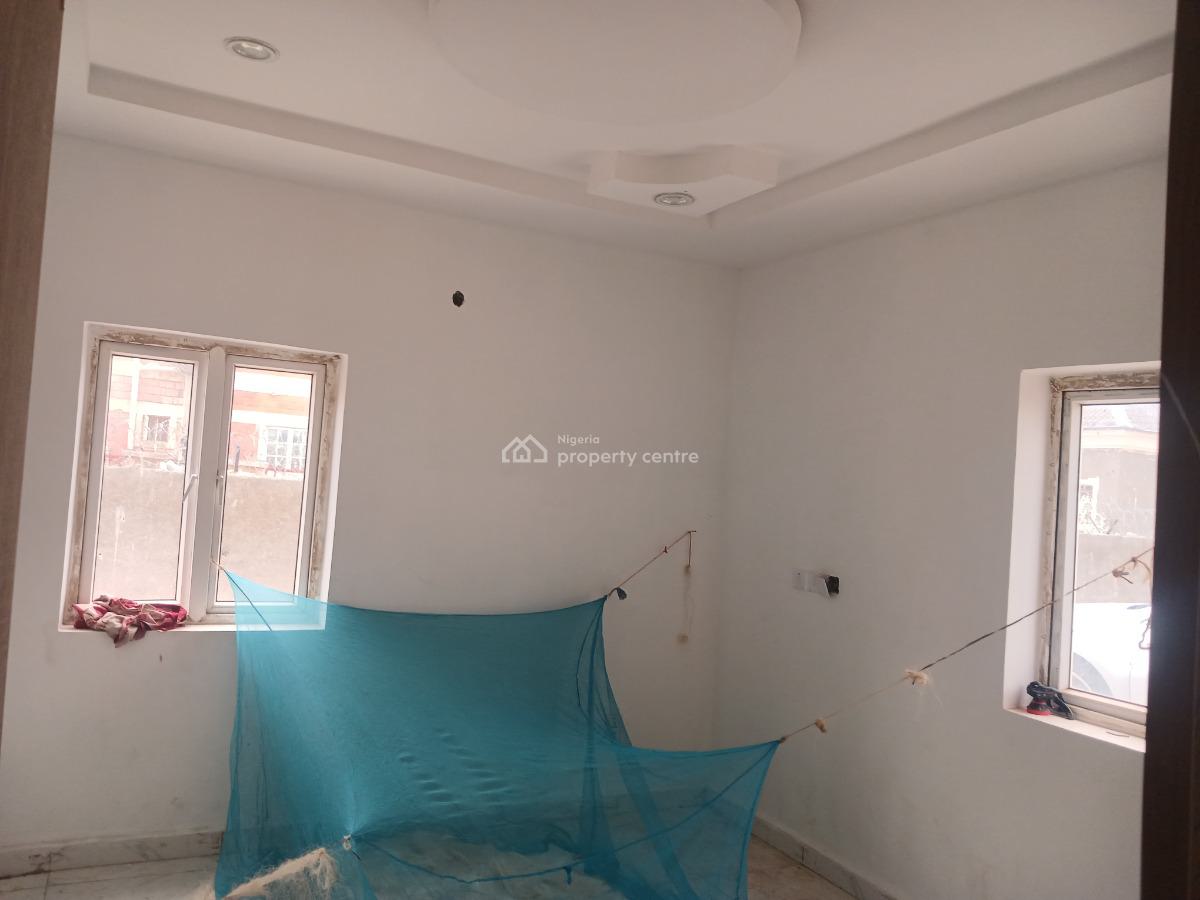 Luxurious 3 Bedrooms Flats, News Engineering Road, Dawaki, Gwarinpa, Abuja, Flat / Apartment for Rent