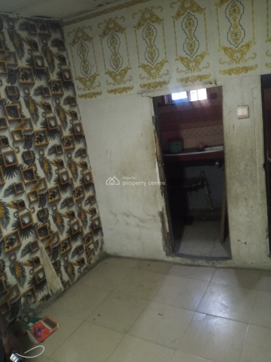 Room Self, Aguda, Surulere, Lagos, Self Contain (single Rooms) for Rent
