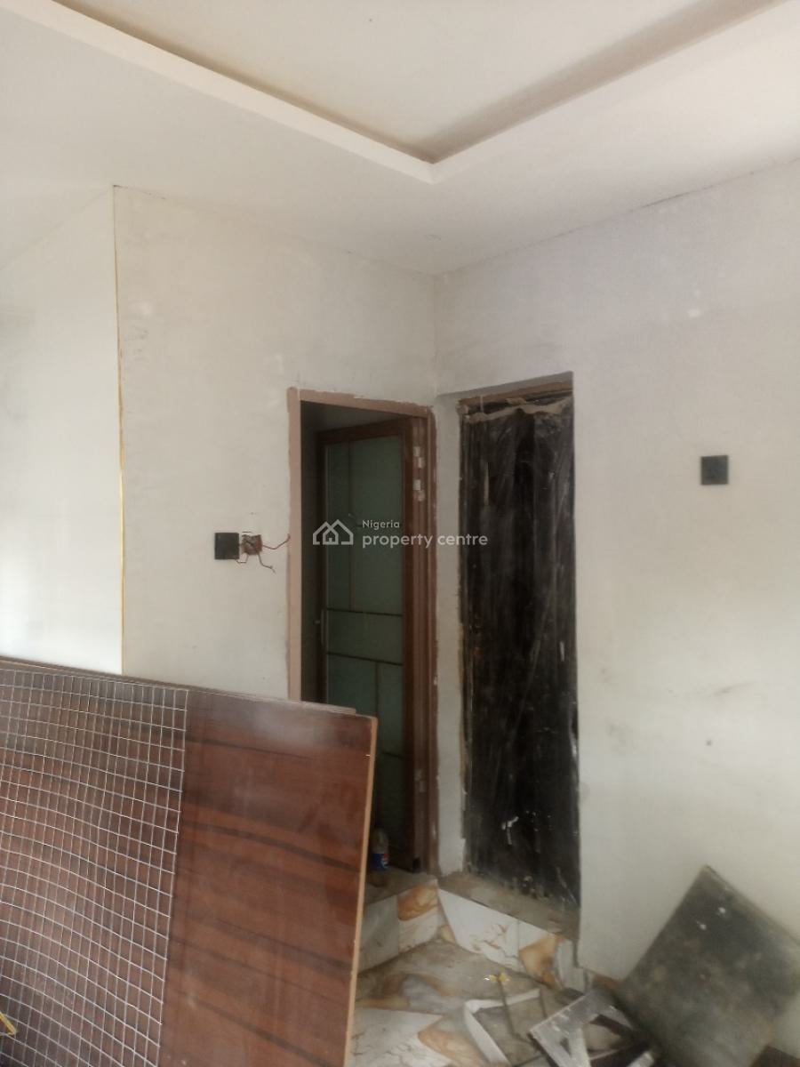 Executive Room Self Contain, Off Adekunle Kuye, Aguda, Surulere, Lagos, Self Contain (single Rooms) for Rent