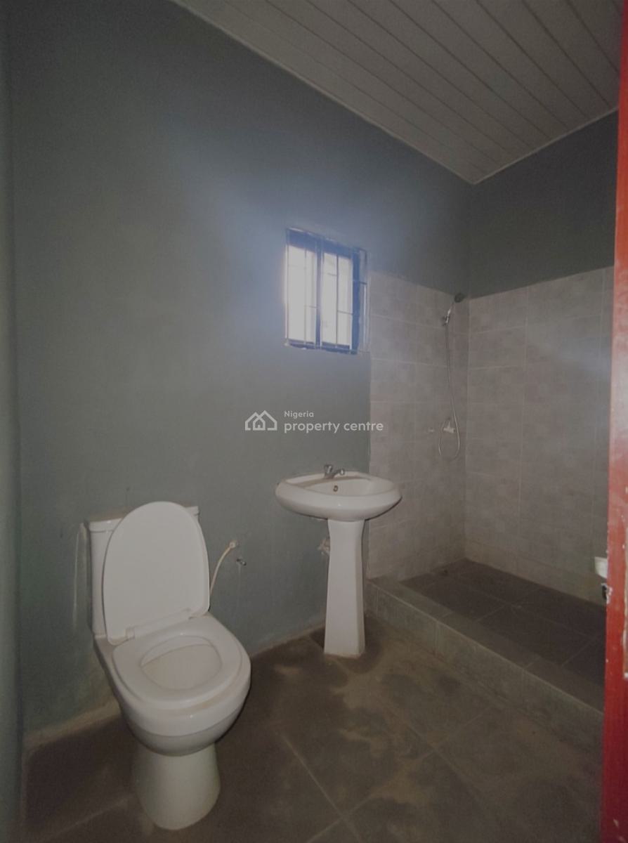 Well Located Semi Detached House with 2 Bedroom Duplex Bq, Off Admiralty Way, Lekki Phase 1, Lekki, Lagos, Semi-detached Duplex for Rent