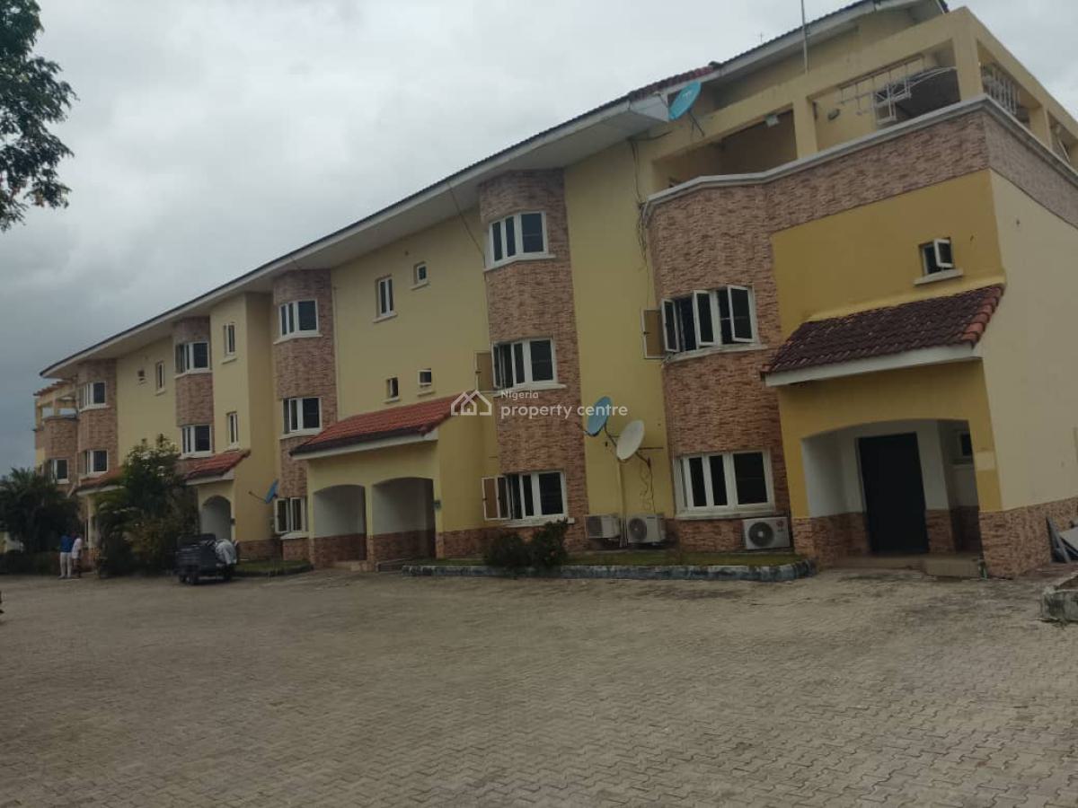 4 Bedrooms Terraced House with 1 Room Serviced Quarters, Fitted Kitchen, Royal Garden Estate, Ajah, Lagos, Terraced Duplex for Rent