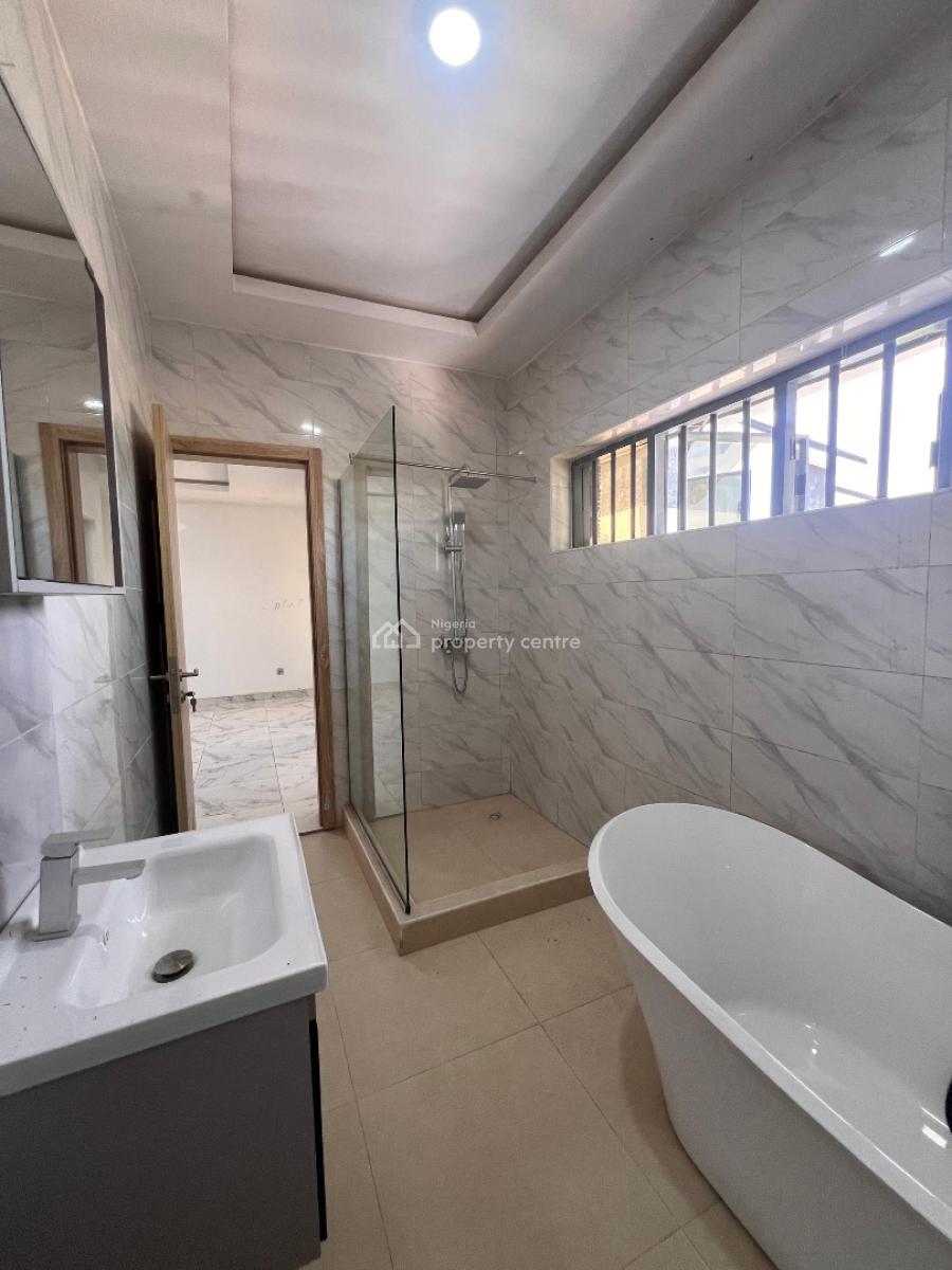 Exquisite 5 Bedroom Semi Detached with Swimming Pool, Ajah, Lagos, Semi-detached Duplex for Sale