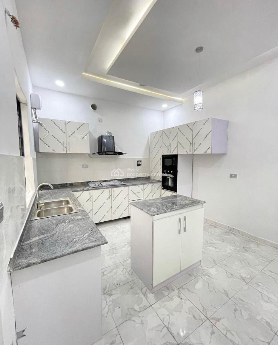 4 Bedrooms Semi Detached Duplex, Chevron, Lekki Phase 1, Lekki, Lagos, Semi-detached Duplex for Sale