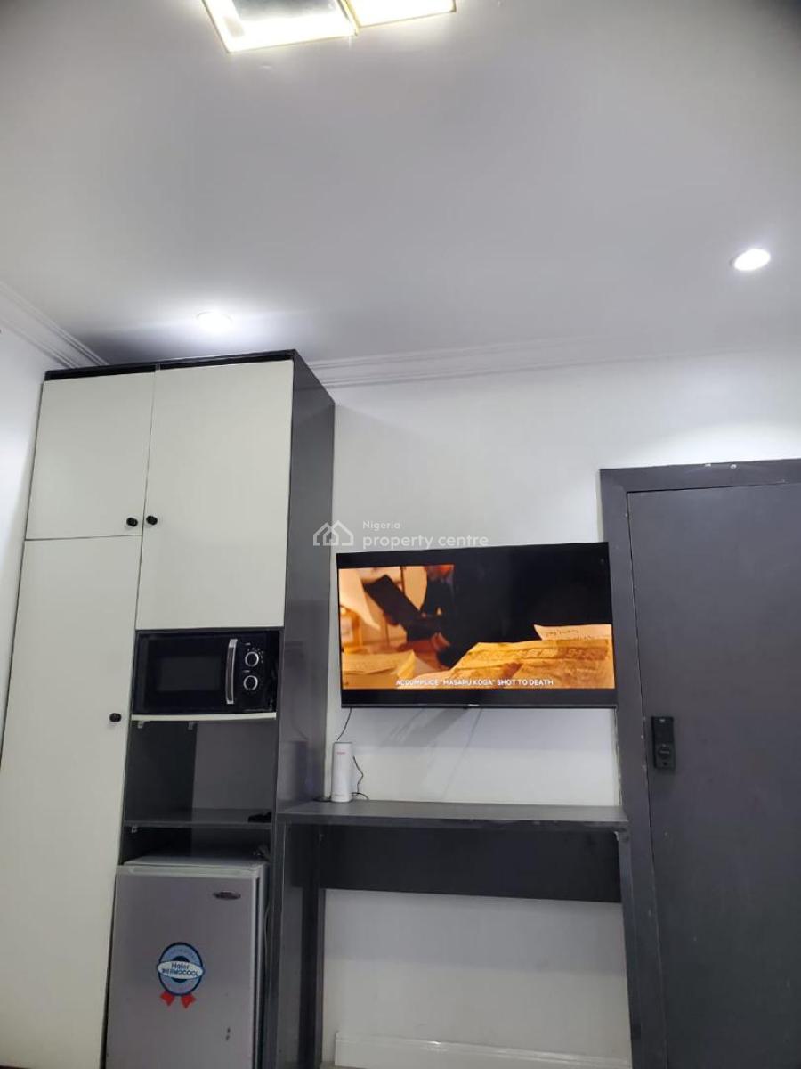 Newly  Furnished Studio Apartment in The Heart of Lekki, Admiralty Way, Lekki Phase 1, Lekki, Lagos, Self Contain (single Rooms) Short Let