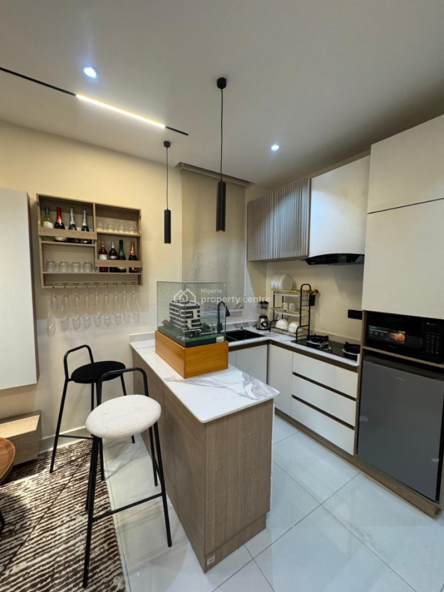 Luxury 1 Bedroom Apartment, Surulere, Lagos, Block of Flats for Sale