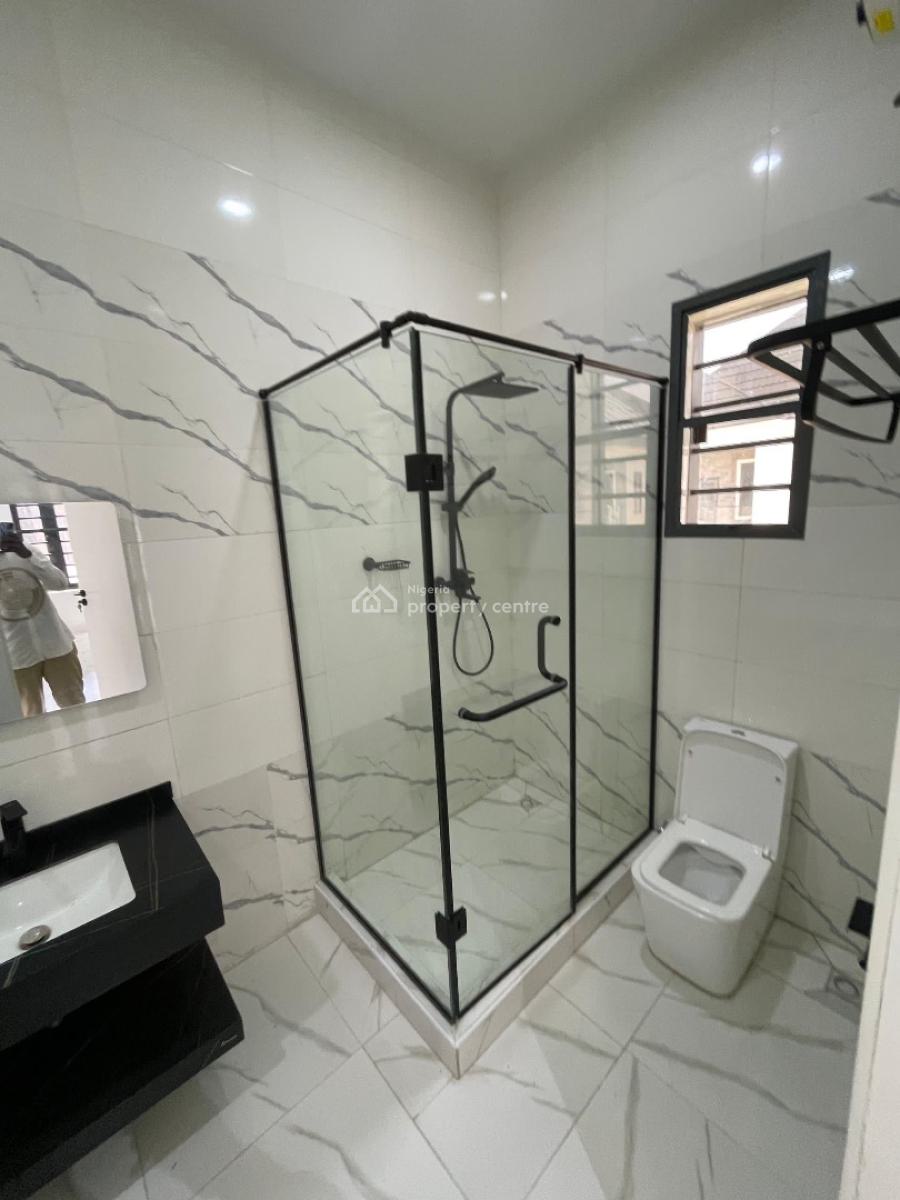 Lovely  Built 4 Bedroom Semi Detached Duplex, Orchid, Lekki, Lagos, Semi-detached Duplex for Sale