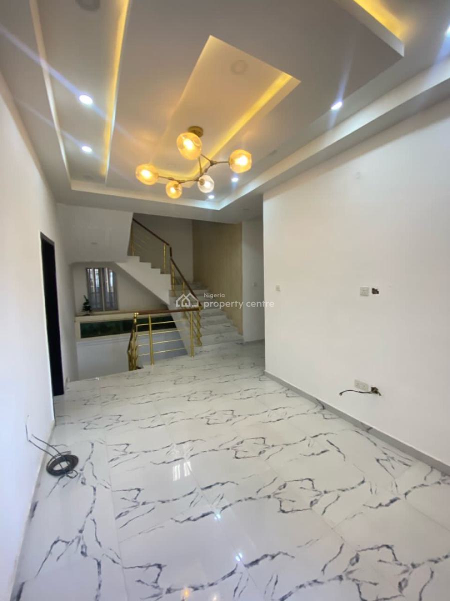 Massive  4 Bedroom Detached Duplex with Bq, Self Compound and on 2 Fl, Ikate, Ikate, Lekki, Lagos, Detached Duplex for Rent