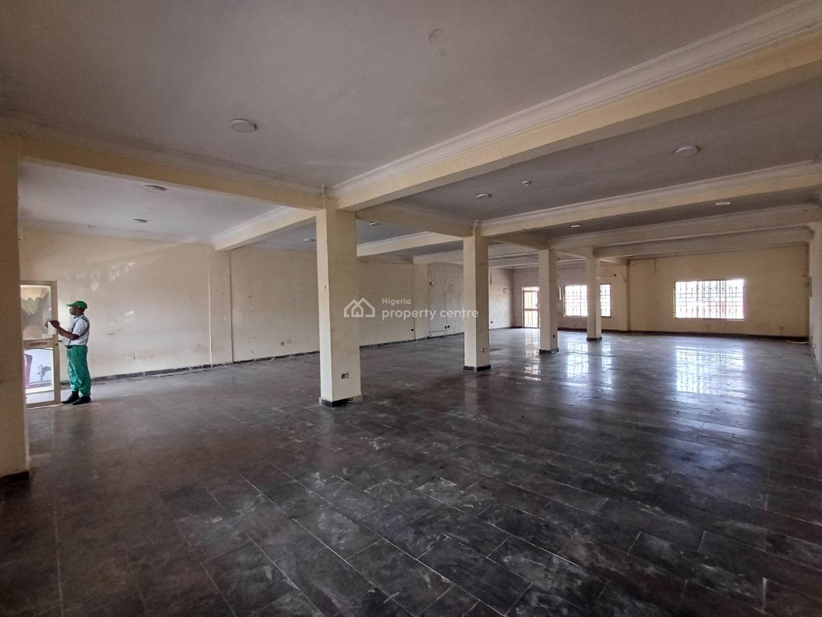 200sqm Shop / Office Space on The Ground Floor, Wuse 2, Abuja, Shop for Rent