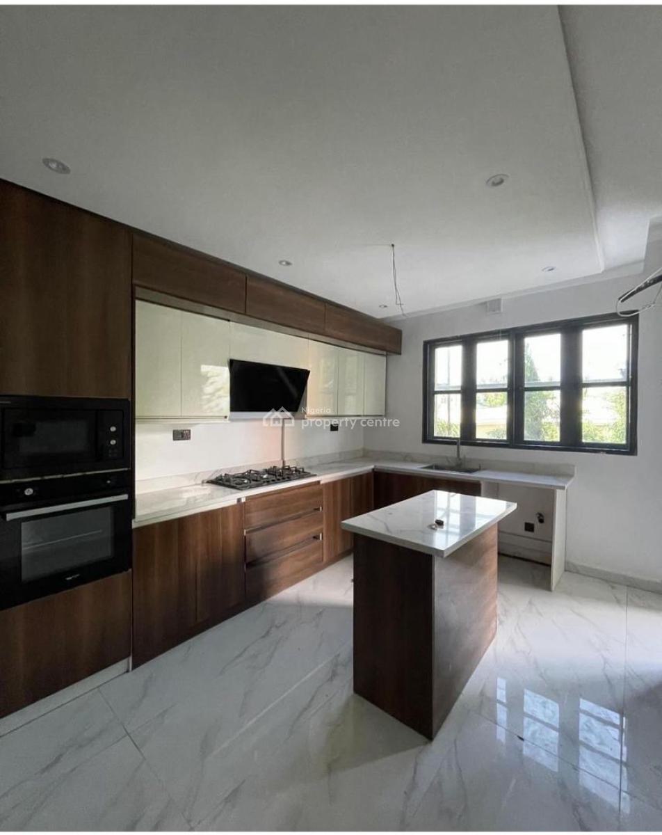 2 Bedroom Apartments with Pool and Gym, Lekki Phase 1, Lekki, Lagos, Flat / Apartment for Sale