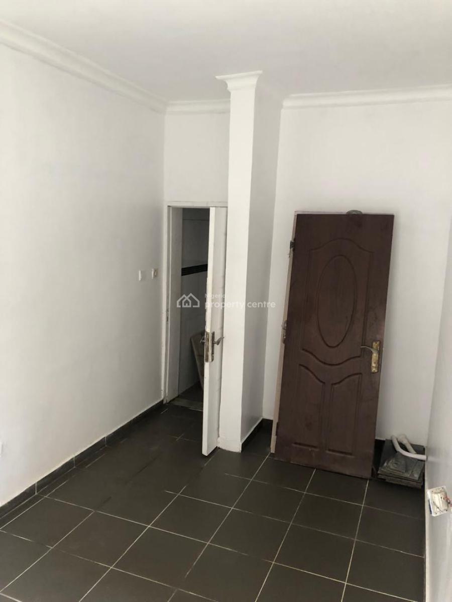 5 Bedroom Semi Detached House with Two Rooms Bq, Lekki Phase 1, Lekki, Lagos, Semi-detached Duplex for Sale