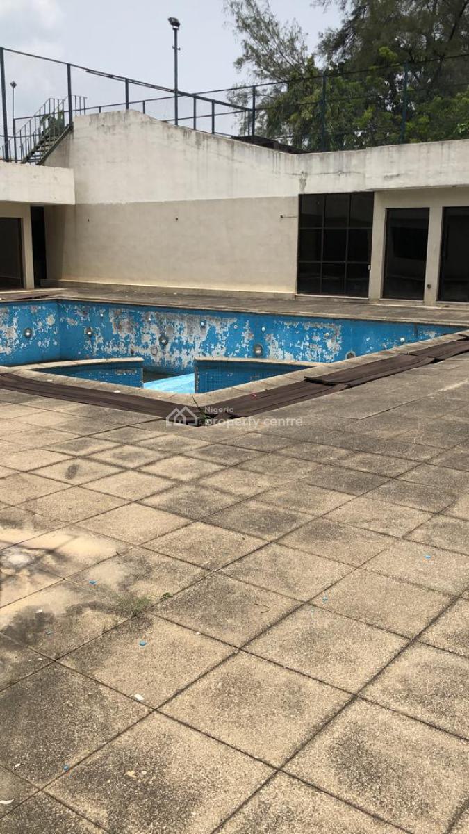 Building on 4000sqm,30 Car Park, Squash Court, Pool,football  Pitch, Victoria Island (vi), Lagos, Commercial Property for Sale