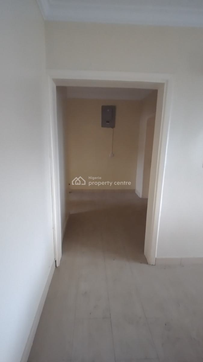 3 Bedrooms Flat in a Classy Estate on The Express, Fara Park Estate, Sangotedo, Ajah, Lagos, Flat / Apartment for Rent