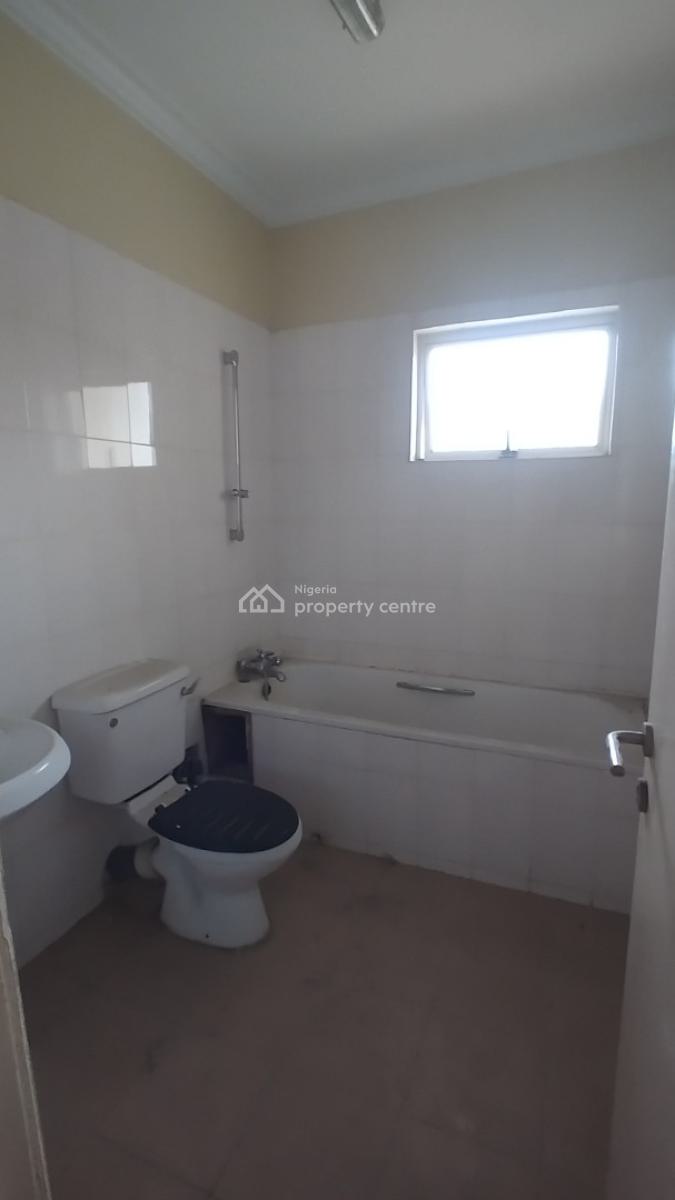 3 Bedrooms Flat in a Classy Estate on The Express, Fara Park Estate, Sangotedo, Ajah, Lagos, Flat / Apartment for Rent