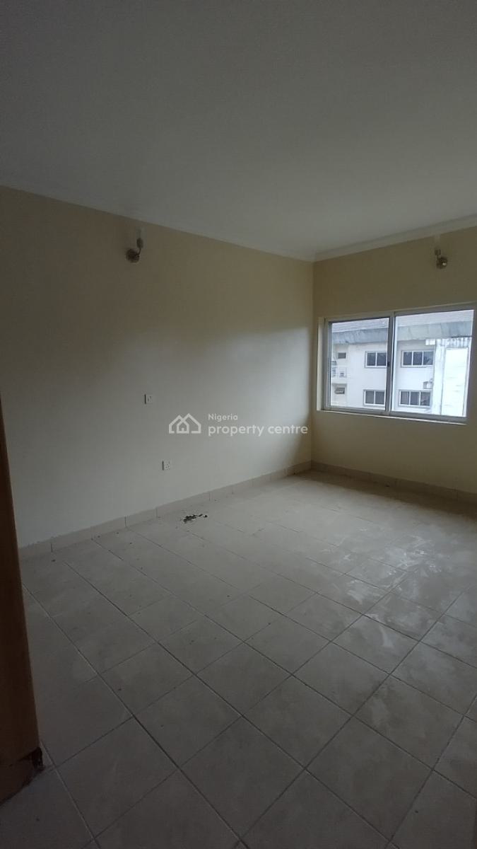 3 Bedrooms Flat in a Classy Estate on The Express, Fara Park Estate, Sangotedo, Ajah, Lagos, Flat / Apartment for Rent