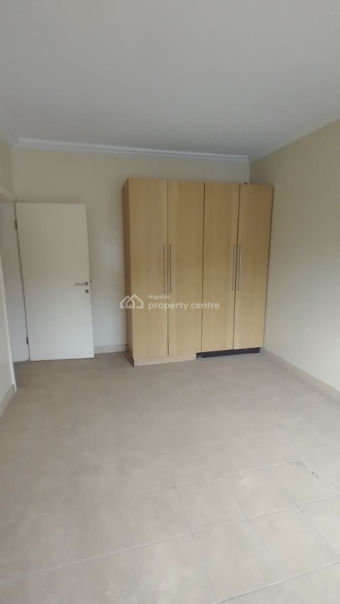 3 Bedrooms Flat in a Classy Estate on The Express, Fara Park Estate, Sangotedo, Ajah, Lagos, Flat / Apartment for Rent