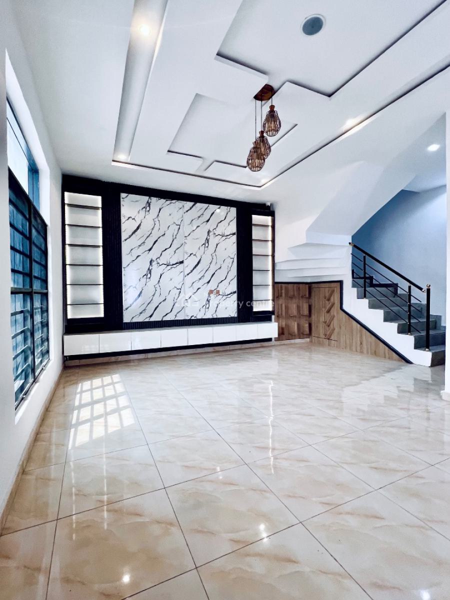 Minimalist Design Home with Natural Lighting, Ikota Gra Extention, Ikota, Lekki, Lagos, Semi-detached Duplex for Sale
