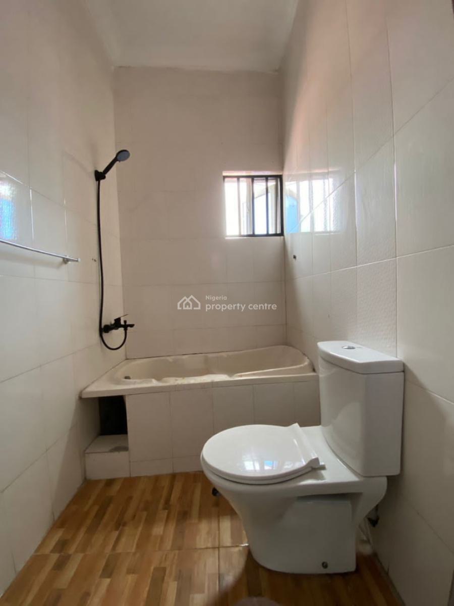 Single Room Upstairs in a Shared Apartment, Agungi, Lekki, Lagos, Flat / Apartment for Rent