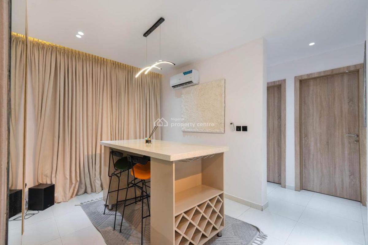 new Luxurious 3-bedroom Apartment, Lekki Phase 1, Lekki, Lagos, Flat / Apartment Short Let