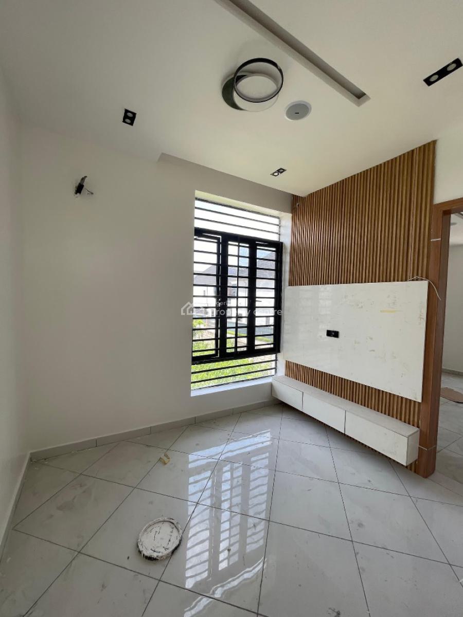 Lovely  Built 4 Bedroom Fully Detached Duplex, Orchid Road, Lekki, Lagos, Detached Duplex for Sale