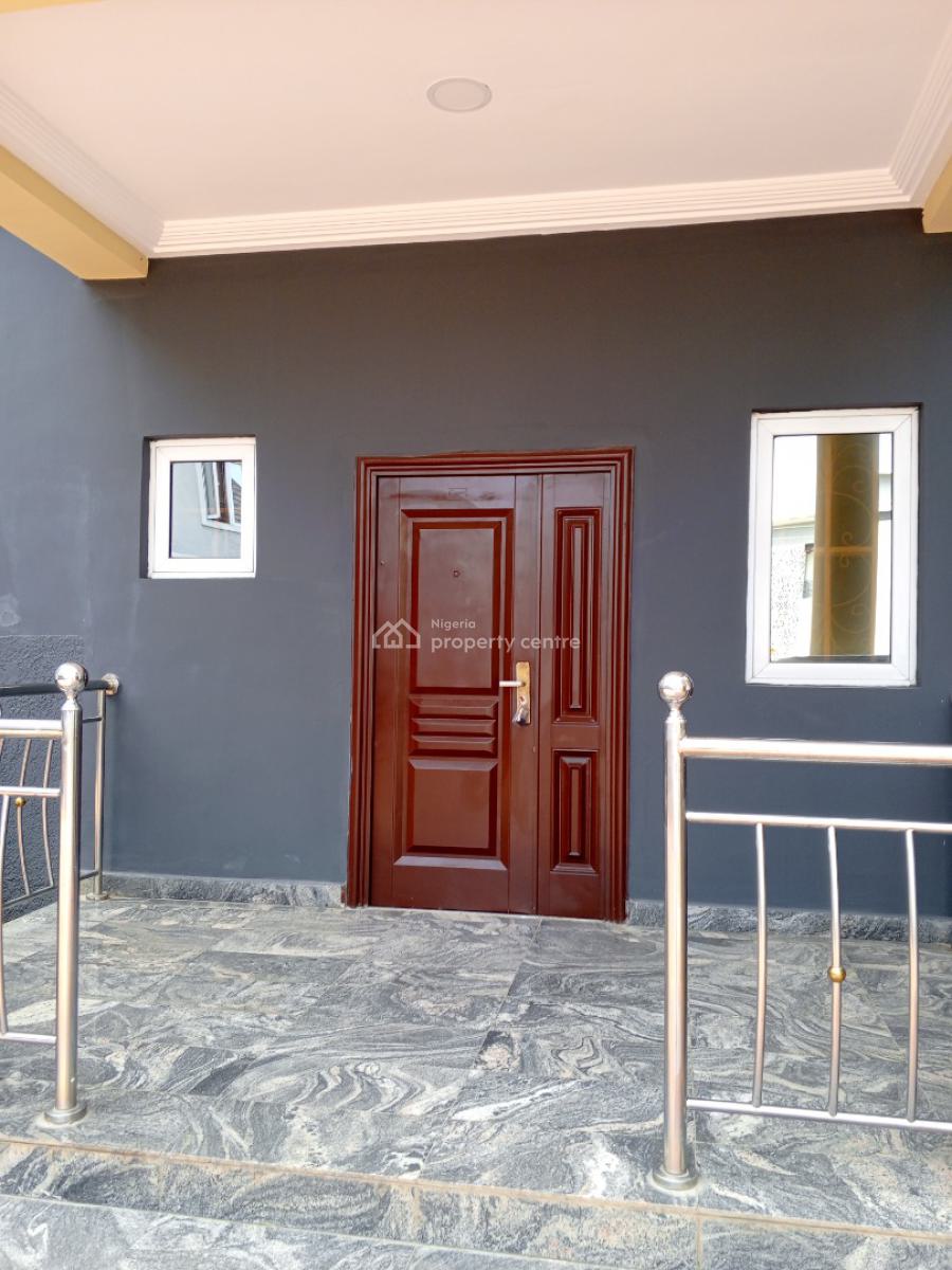 Super Spacious 3 Bedroom Flat, Gilmore Tarred Road By Nnplc, Jahi, Abuja, Flat / Apartment for Rent