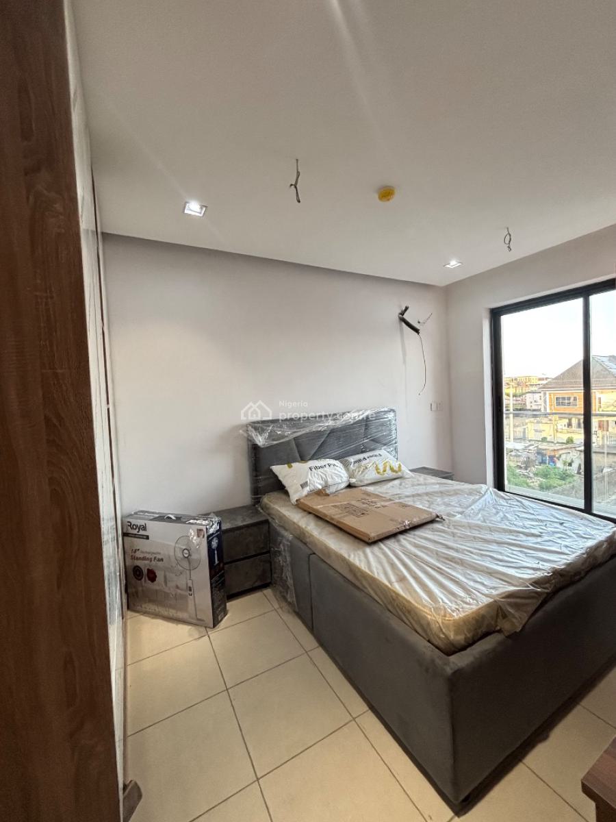 2 Bedroom Apartment with a Gym and Swimming Pool, Ologolo, Lekki, Ologolo, Lekki, Lagos, Block of Flats for Sale