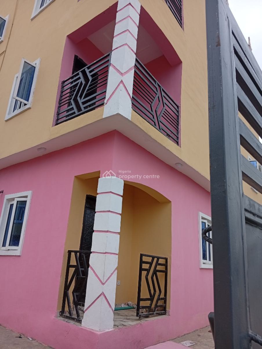 New Built 2 Bedroom Upstairs & Downstairs, Pop, Screeded Wall Prepaid, Off Estate Road Oyeshiku, Alapere, Ketu, Lagos, Flat / Apartment for Rent