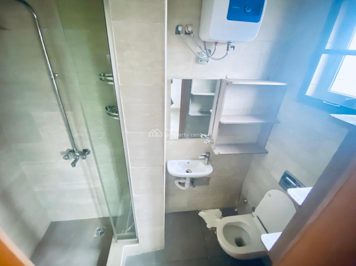 3 Bedroom Flat, Off Bisola Durosimi Etti, Lekki Phase 1, Lekki, Lagos, Flat / Apartment for Sale