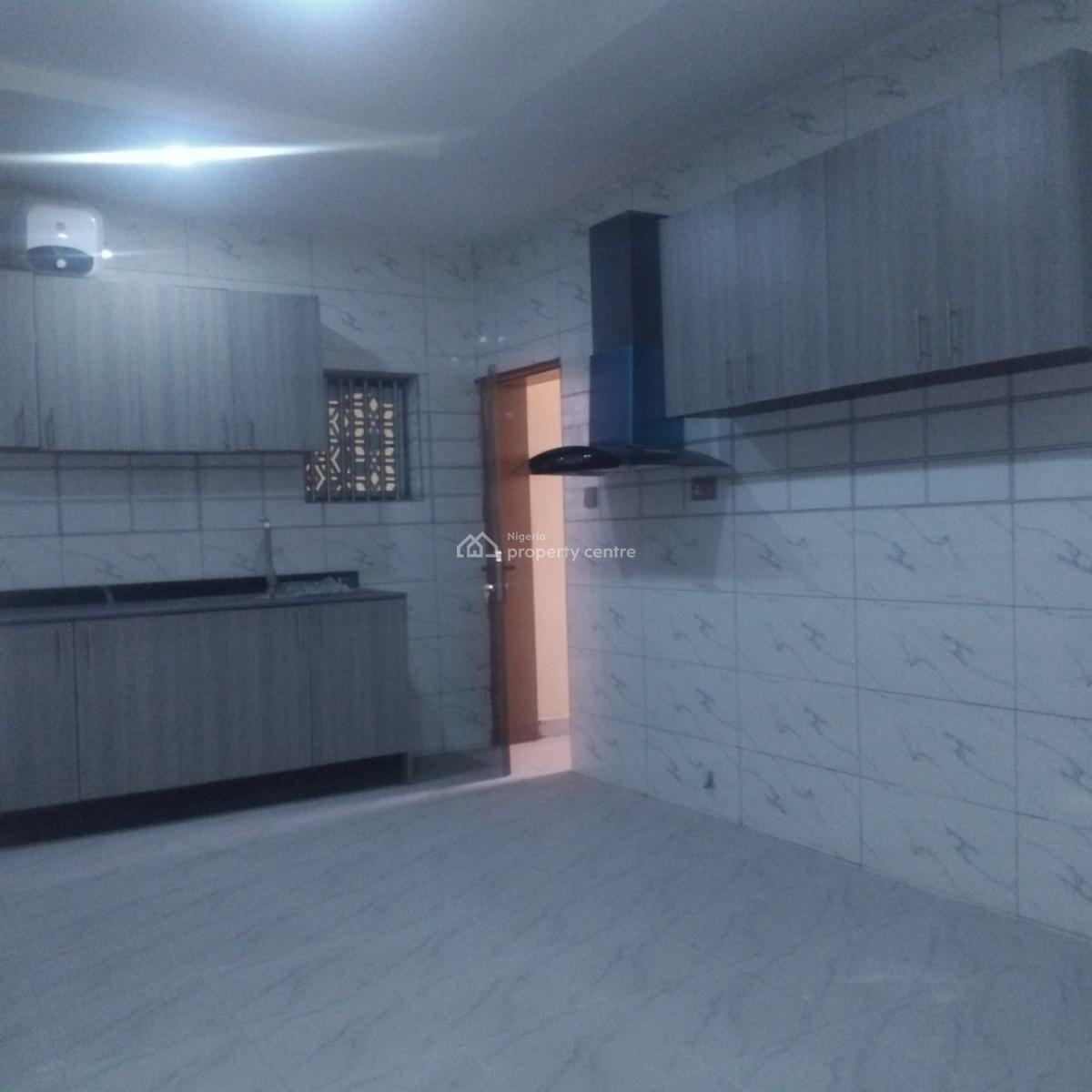 Luxuriously Finished 3 Bedroom Apartment with Excellent Finishing, Guzape District, Abuja, House for Rent