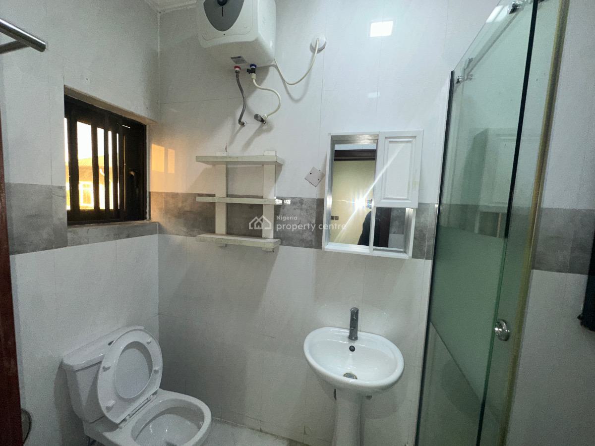 Fully Serviced Spacious 2 Bedroom Terrace Duplex with Study & Box Room, Lekki Phase 1, Lekki, Lagos, Terraced Duplex for Rent