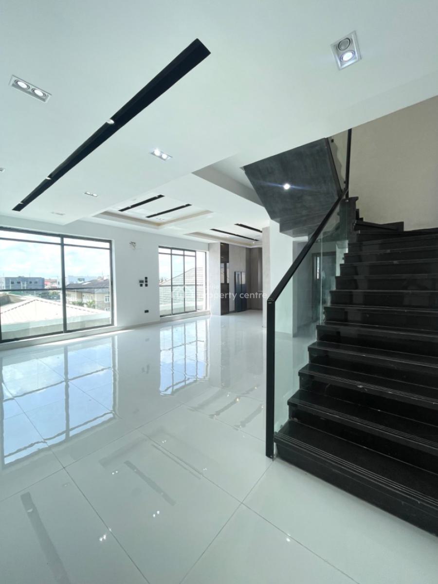 Luxury Special 4 Bedroom Maisonette, Lekki Phase 1, Lekki Phase 1, Lekki, Lagos, Flat / Apartment for Sale