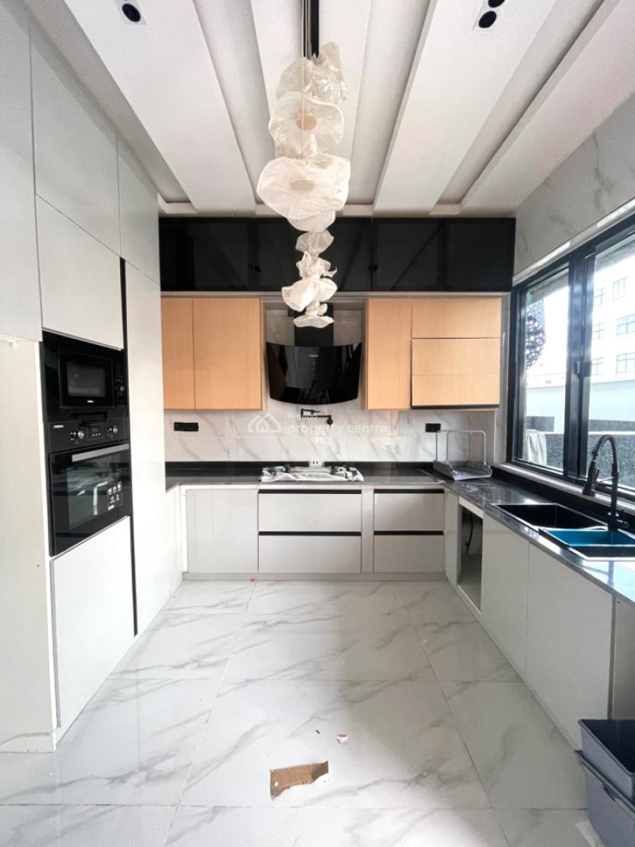 Fully Serviced 4 Bedroom Terrace with Light, Water and Gym, Lekki Phase 1, Lekki Phase 1, Lekki, Lagos, Terraced Duplex for Sale